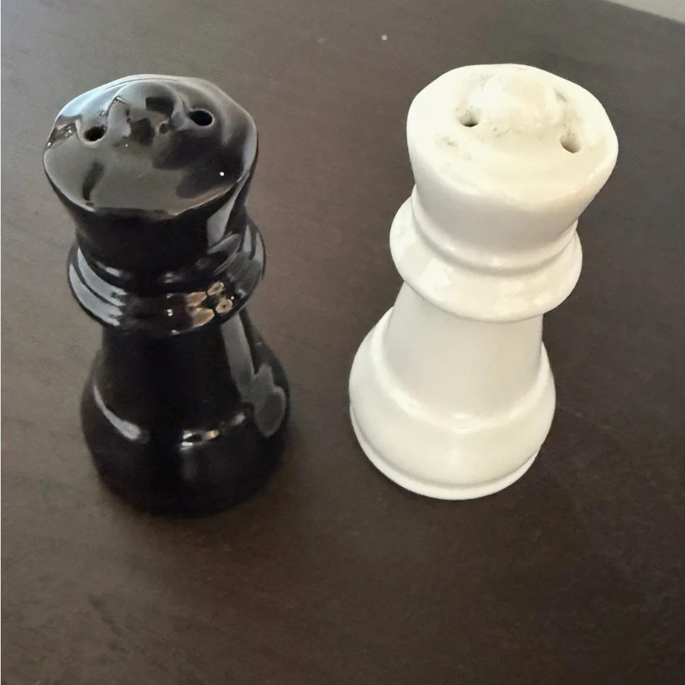 Vintage Pier 1 Ceramic Chess Pawn Salt and Pepper Shakers Set Black White